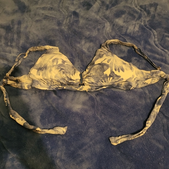 Palm tree blue and white design swim suit top - Picture 1 of 4